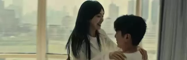 《爱情没有神话》央视开播，唐嫣演绎都市女性现实婚恋观：情报图