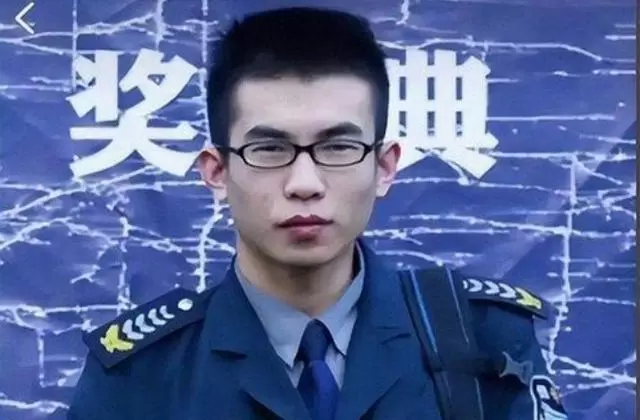35岁导演张中臣确诊急性淋巴细胞白血病高危型，北电保安逆袭代表面临三年治疗周期：情报图