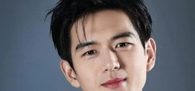 李现张婧仪主演《雾里青》广州开机，陶艺暗恋题材引全网关注：细节速览